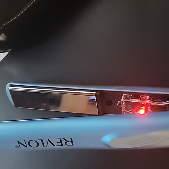 An professional upscale flatiron - Picture 6 of 6